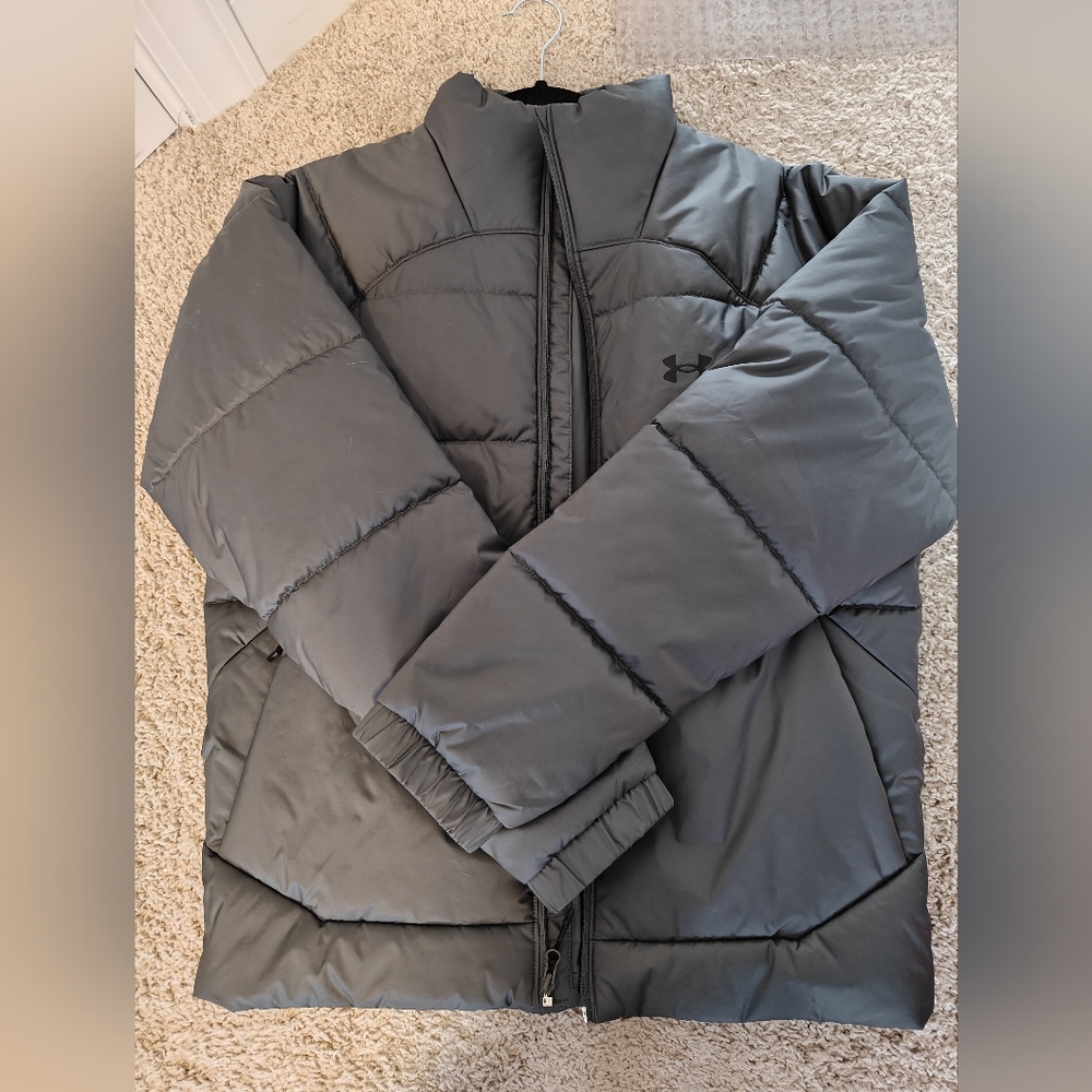 Under Armour Men's Insulated Jacket - Large, Grey New